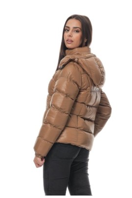 ΜΠΟΥΦΑΝ PUFFER ΜΕ ΤΕΤΡΑΓΩΝΑ ΚΑΠΙΤΟΝΕ