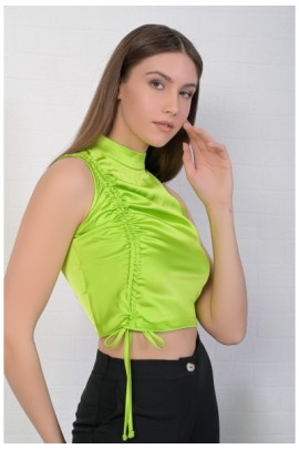 ΜΠΛΟΥΖΑ CROP ΣΑΤΕΝ ΜΕ ΣΟΥΡΑ ΣΤΟ ΠΛΑΪ