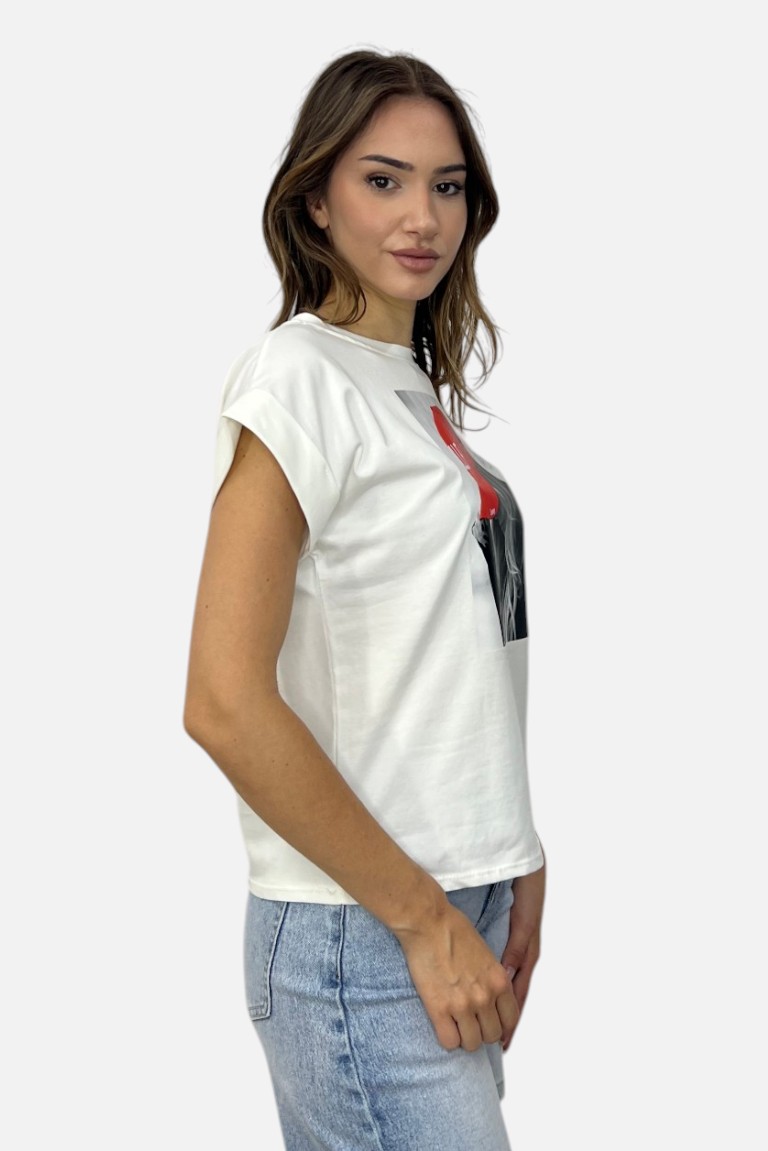 T-SHIRT ΜΕ ΤΥΠΩΜΑ ΚΟΡΙΤΣΙ - Image 6
